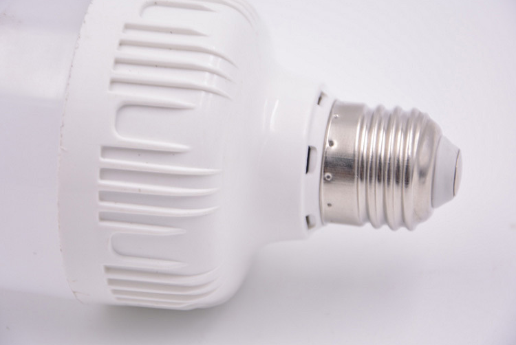 LED E27 Energy-Saving Bulb for Indoor Lighting