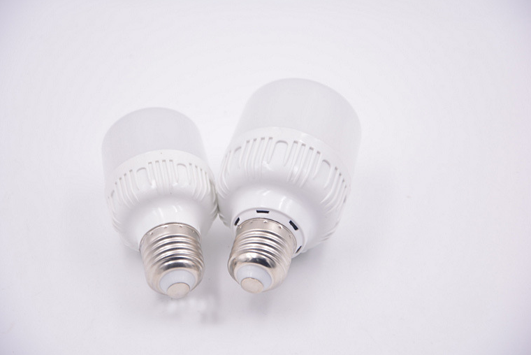 LED E27 Energy-Saving Bulb for Indoor Lighting